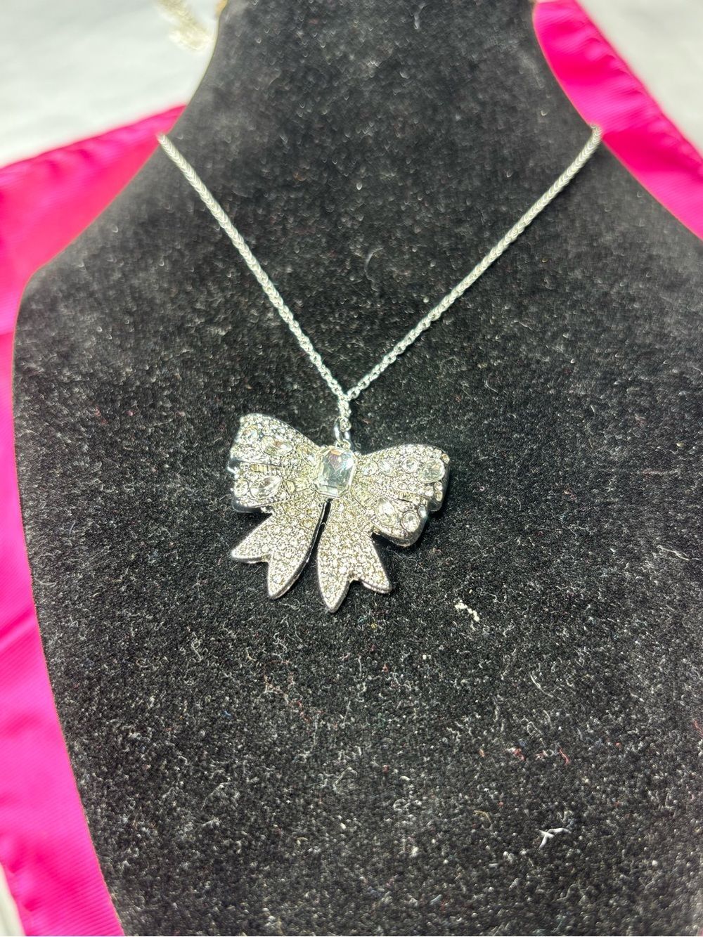 New Silver Crystal Bow Pendant Necklace - Picture 3 of 6